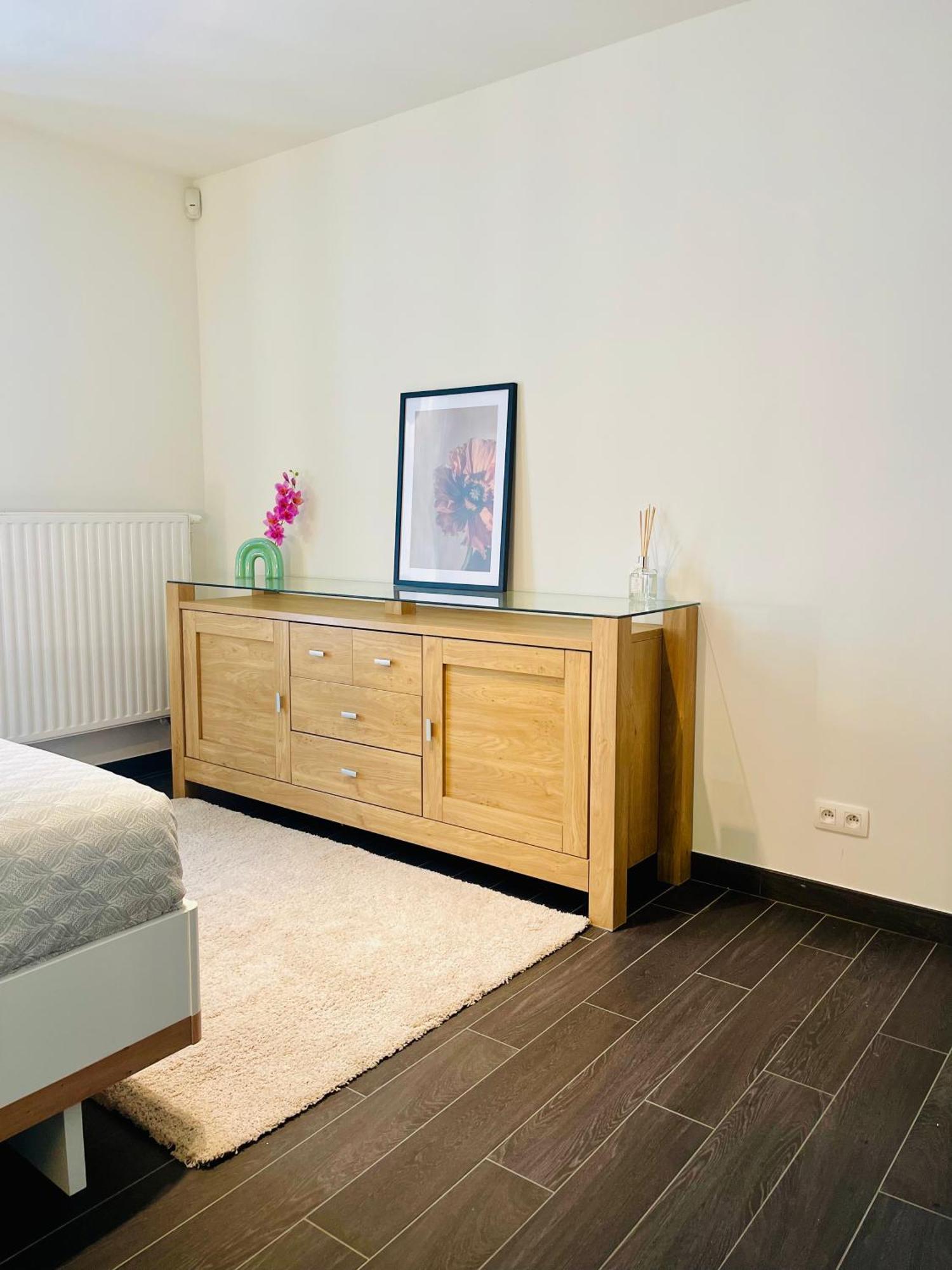 Down Town Spacious Loft Retreat With Private Parking Брюссель Екстер'єр фото